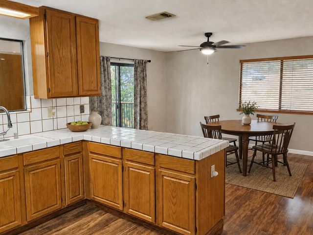 20081 Tellurium Dr, Pine Grove, CA 95665