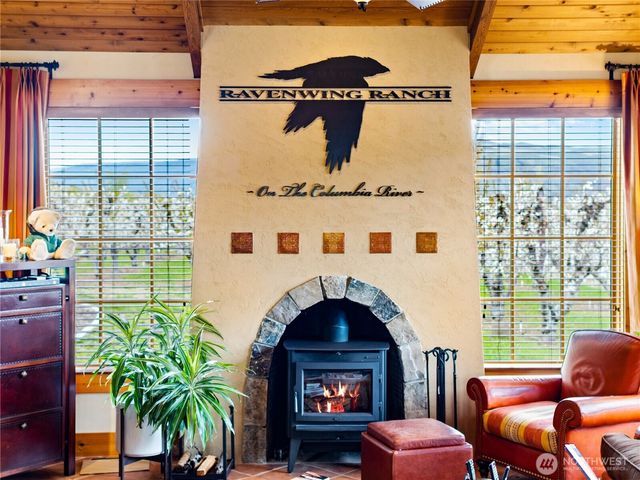 5814 Colockum Road, Malaga, WA 98828