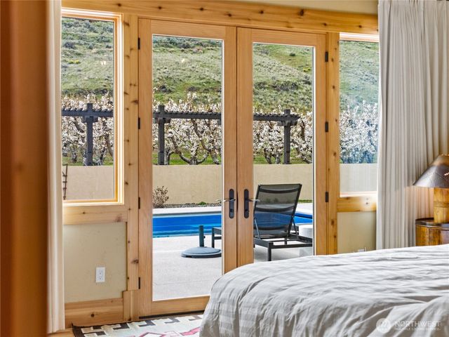 5814 Colockum Road, Malaga, WA 98828