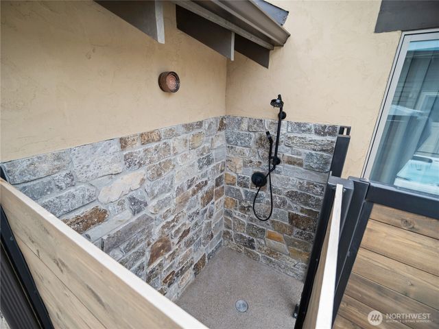 5814 Colockum Road, Malaga, WA 98828