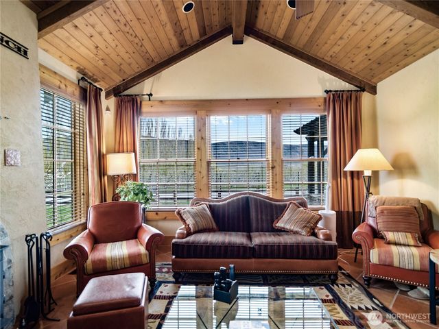 5814 Colockum Road, Malaga, WA 98828