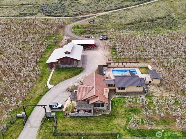 5814 Colockum Road, Malaga, WA 98828
