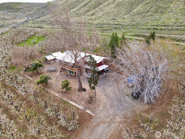 5814 Colockum Road, Malaga, WA 98828