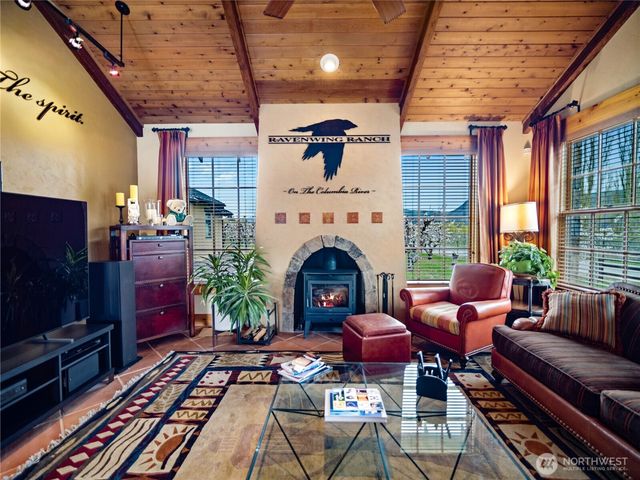 5814 Colockum Road, Malaga, WA 98828