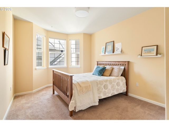 4901 SUMMERLINN Way, West Linn, OR 97068