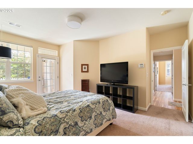 4901 SUMMERLINN Way, West Linn, OR 97068