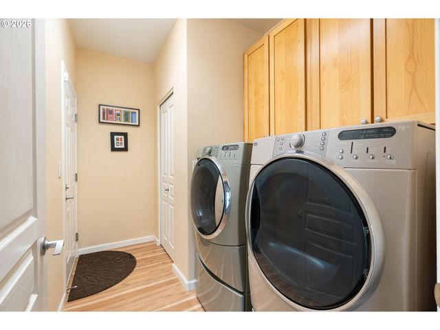 4901 SUMMERLINN Way, West Linn, OR 97068