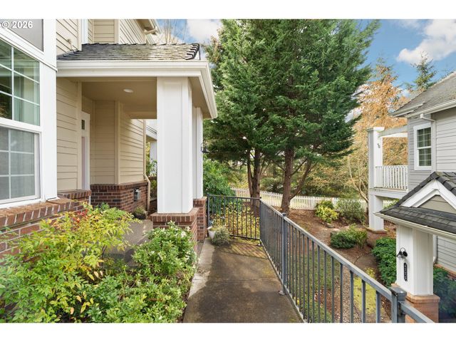 4901 SUMMERLINN Way, West Linn, OR 97068