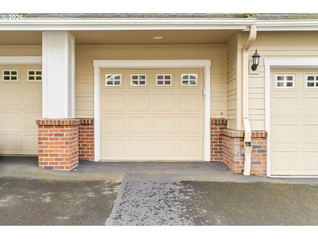 4901 SUMMERLINN Way, West Linn, OR 97068