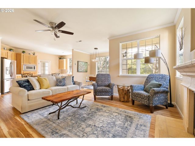 4901 SUMMERLINN Way, West Linn, OR 97068