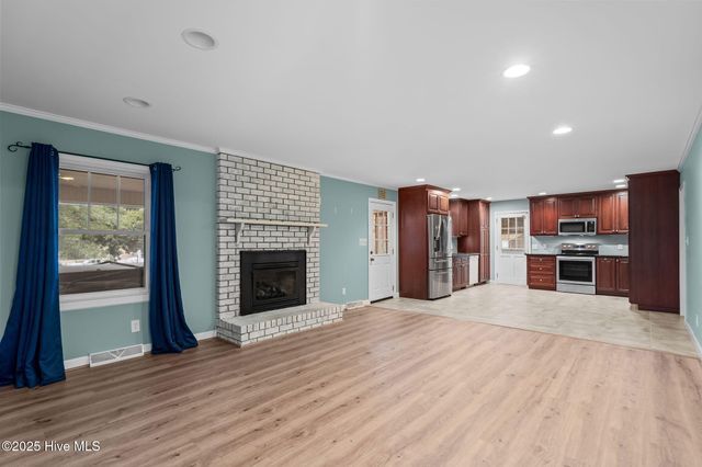 102 La Salle Street, Wilmington, NC 28411