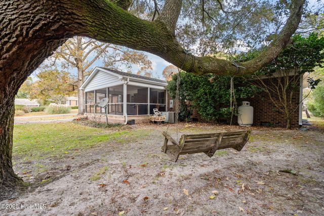 102 La Salle Street, Wilmington, NC 28411