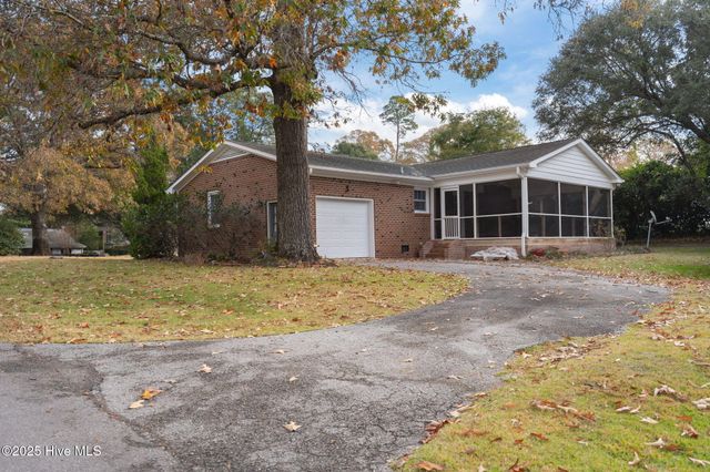 102 La Salle Street, Wilmington, NC 28411