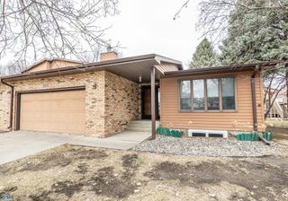 1611 32nd Street S, Fargo, ND 58103