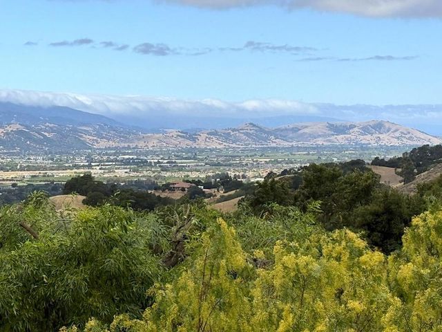 3175 Oak Leaf Court, Morgan Hill, CA 95037