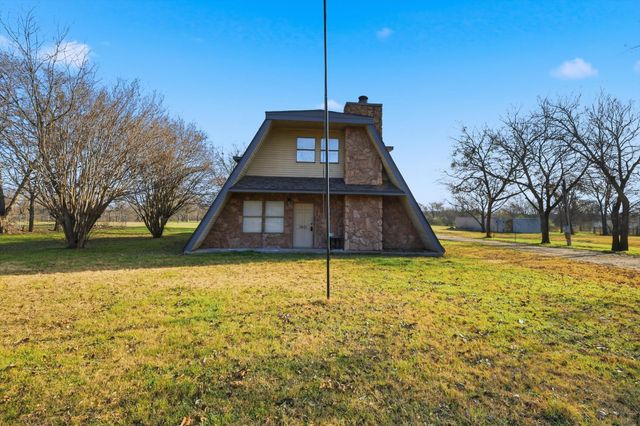 1401 S Walnut Street, Cleburne, TX 76033