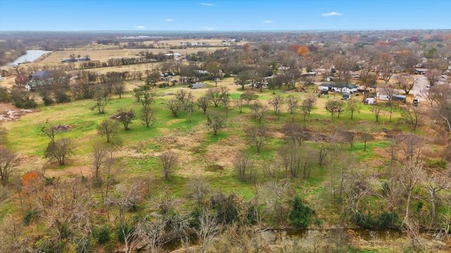 1401 S Walnut Street, Cleburne, TX 76033