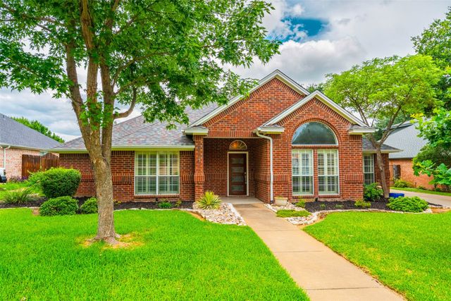 9108 High Oaks Drive, North Richland Hills, TX 76182