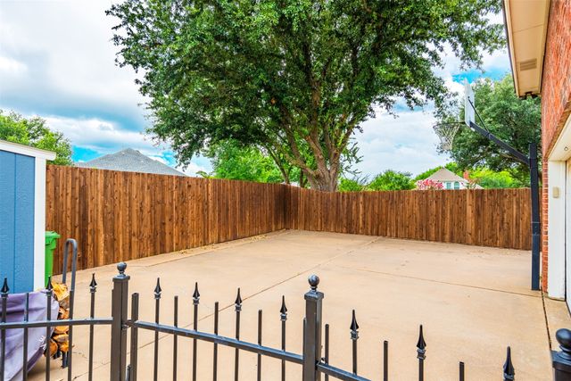 9108 High Oaks Drive, North Richland Hills, TX 76182