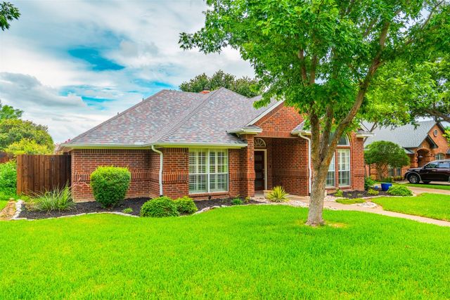 9108 High Oaks Drive, North Richland Hills, TX 76182