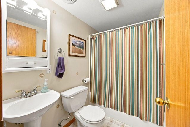 365 Linda Circle, Lino Lakes, MN 55014
