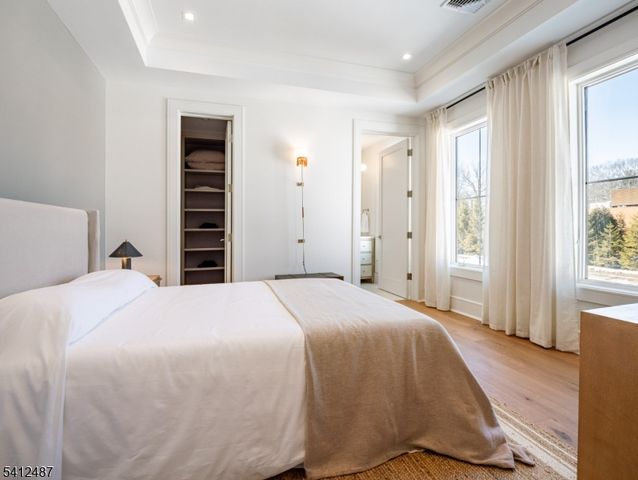 16 Paris Ave 14, Rockleigh Boro, NJ 07647