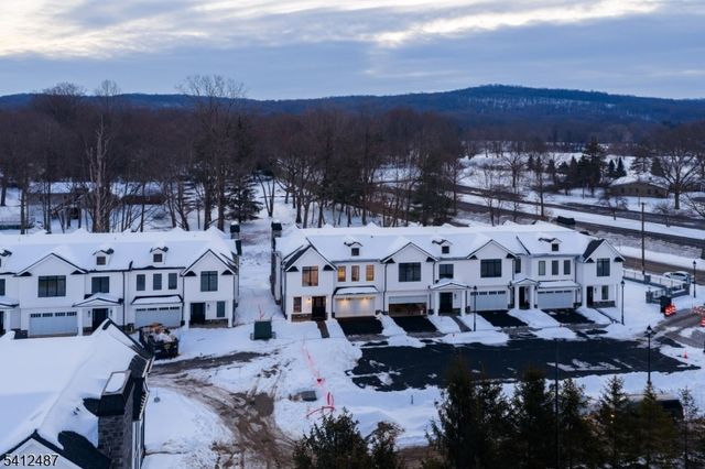 16 Paris Ave 14, Rockleigh Boro, NJ 07647