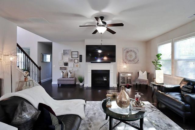 2532 Ozella SW Place, Atlanta, GA 30331