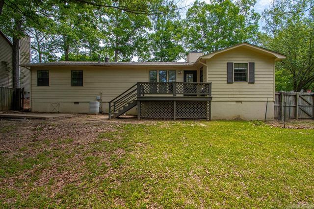 2101 Coral Tree Drive, Bryant, AR 72022