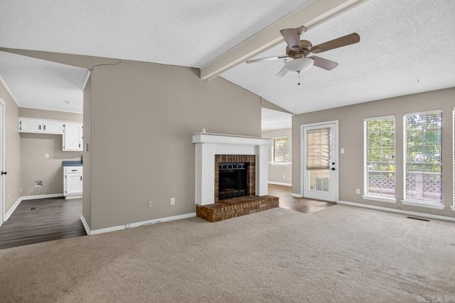 2101 Coral Tree Drive, Bryant, AR 72022