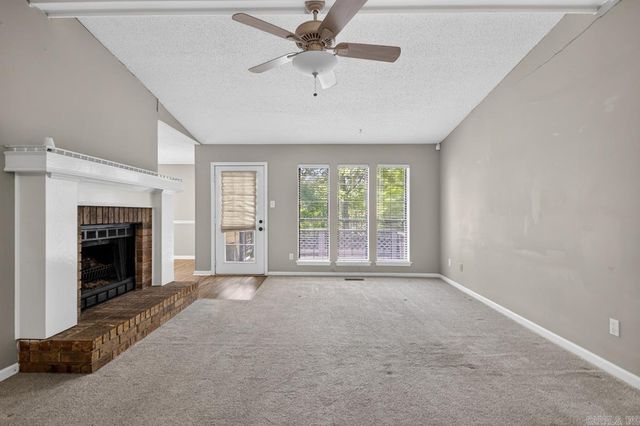 2101 Coral Tree Drive, Bryant, AR 72022