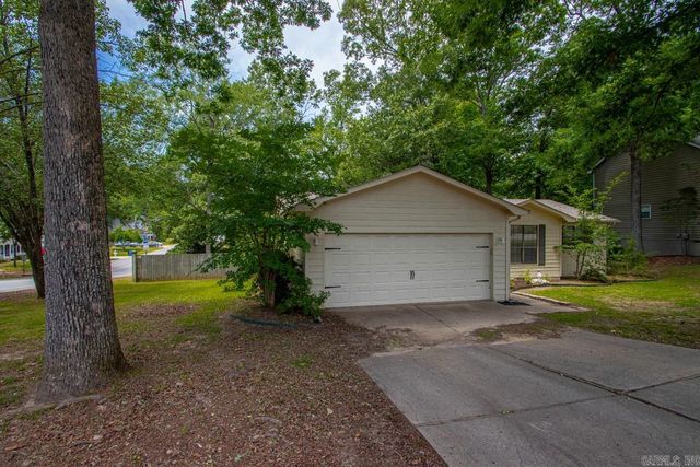 2101 Coral Tree Drive, Bryant, AR 72022