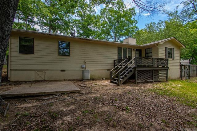 2101 Coral Tree Drive, Bryant, AR 72022