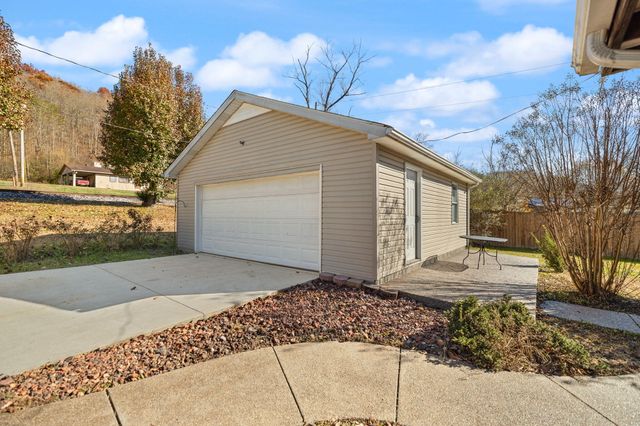 5212 N KY 11, Cannon, KY 40923