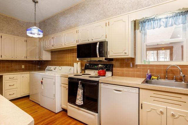 196 Chestnut Street, Gardner, MA 01440