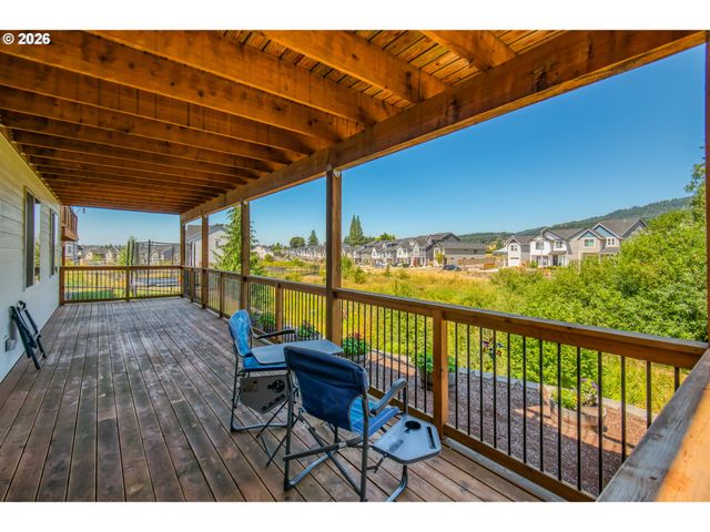 227 E TAYLOR Dr, Newberg, OR 97132