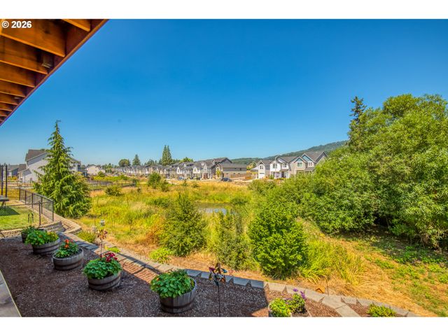 227 E TAYLOR Dr, Newberg, OR 97132