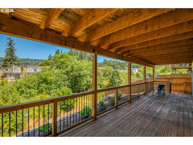 227 E TAYLOR Dr, Newberg, OR 97132