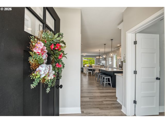 227 E TAYLOR Dr, Newberg, OR 97132