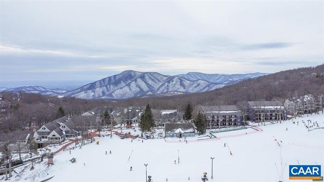 240 TIMBERS CONDOS, Wintergreen Resort, VA 22967