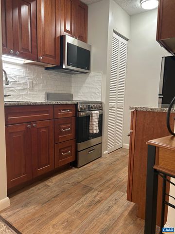 240 TIMBERS CONDOS, Wintergreen Resort, VA 22967