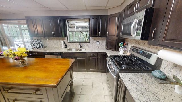 95 Van Buren Drive, Dalton, GA 30721