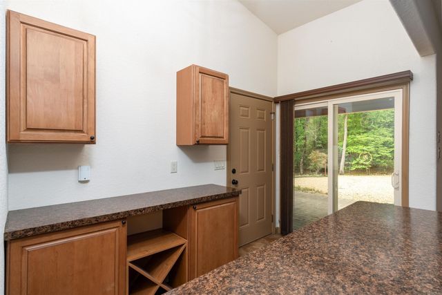 13 Belleza Way, Hot Springs Village, AR 71909