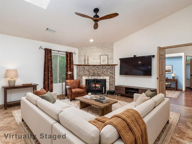 13 Belleza Way, Hot Springs Village, AR 71909