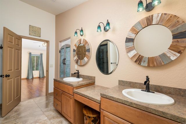 13 Belleza Way, Hot Springs Village, AR 71909