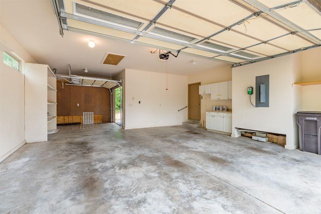 13 Belleza Way, Hot Springs Village, AR 71909