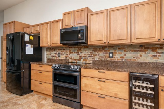 13 Belleza Way, Hot Springs Village, AR 71909