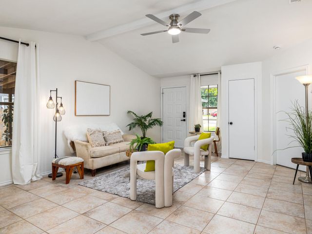 12919 Margit DR, Austin, TX 78729