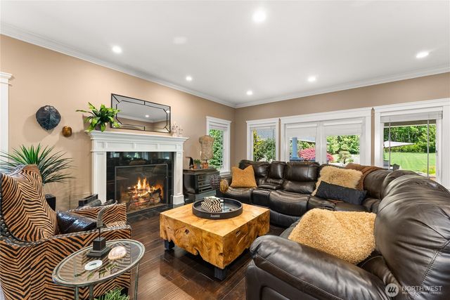 3237 Gravelly Beach Loop NW, Olympia, WA 98502