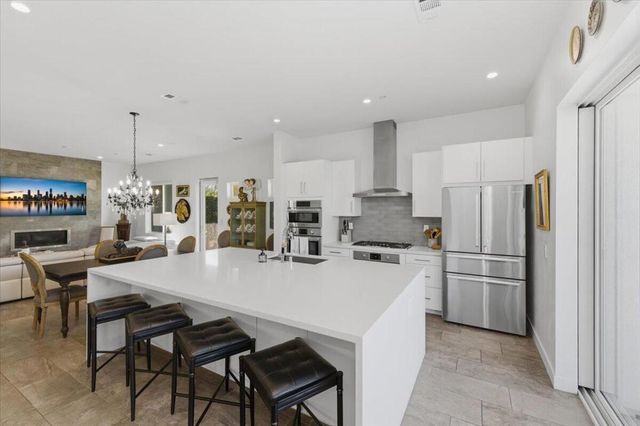 10 Iridium Way, Rancho Mirage, CA 92270